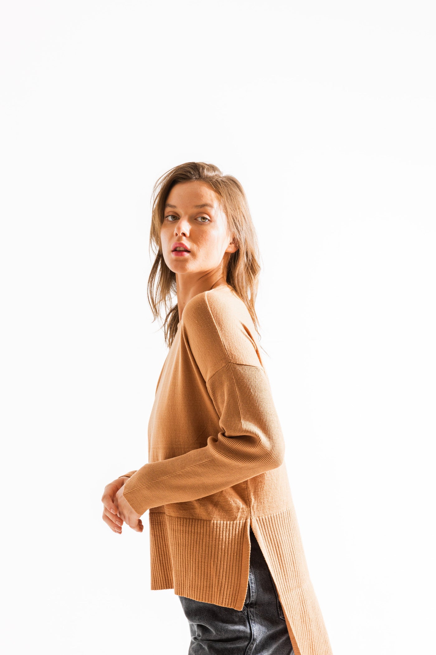 High Low Sweater In Camel