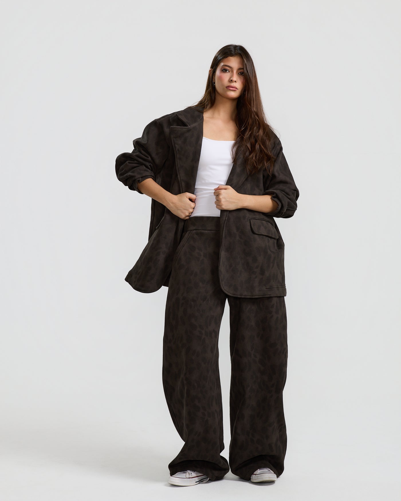 Leopard Barrel Jogger In Grey