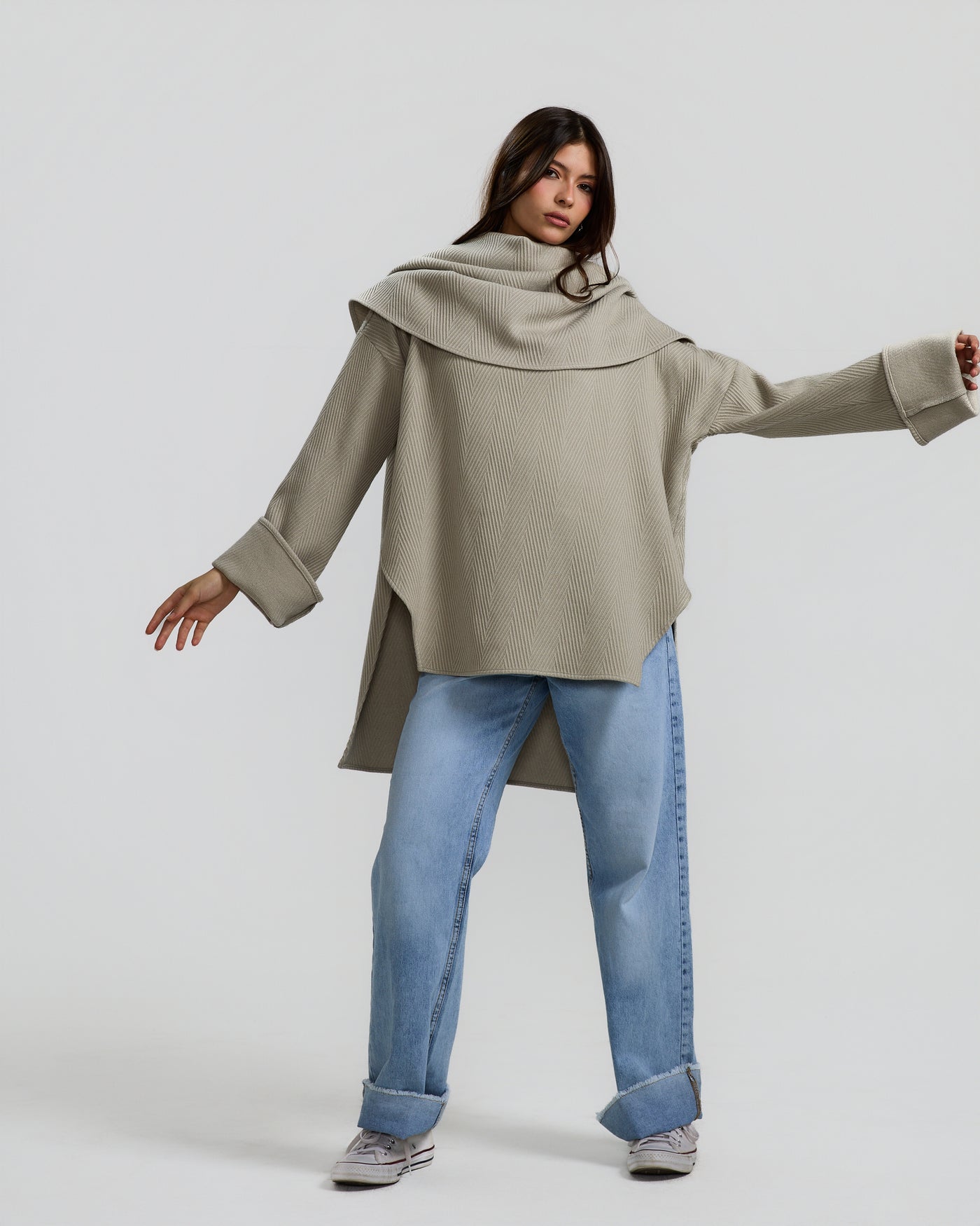 Maxi Collar Pullover in Greige