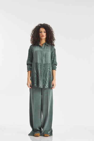 Silk Front Square Shirt In Green