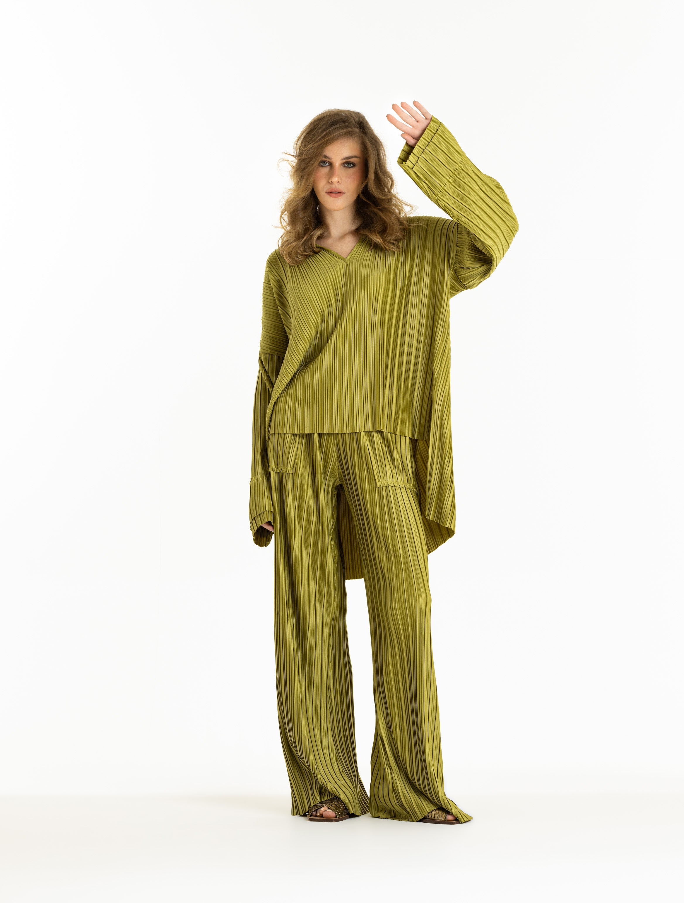 High Low Pleated Top In Apple Green