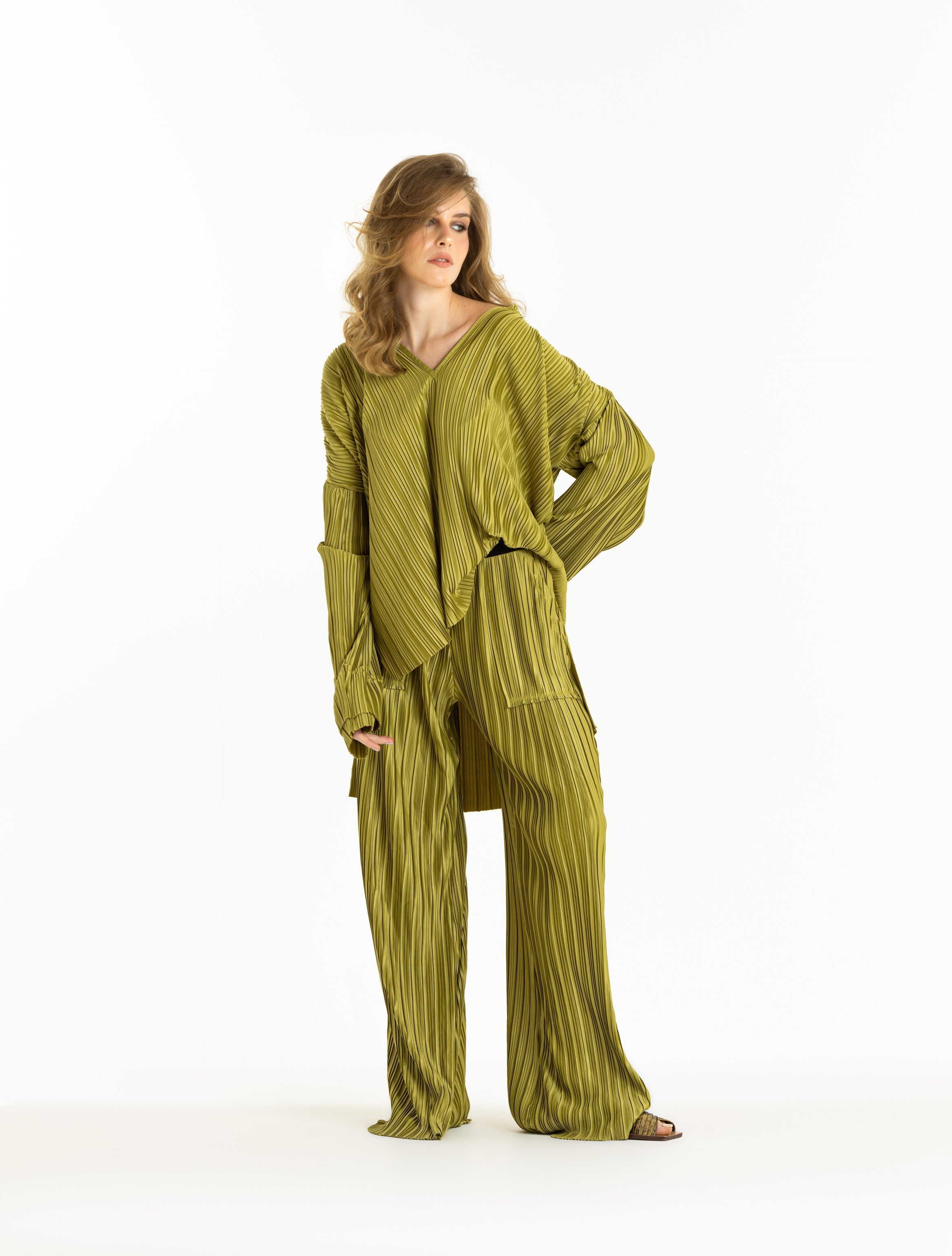 High Low Pleated Top In Apple Green