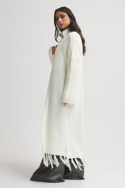 Maxi Hem Fringes Cardigan In White