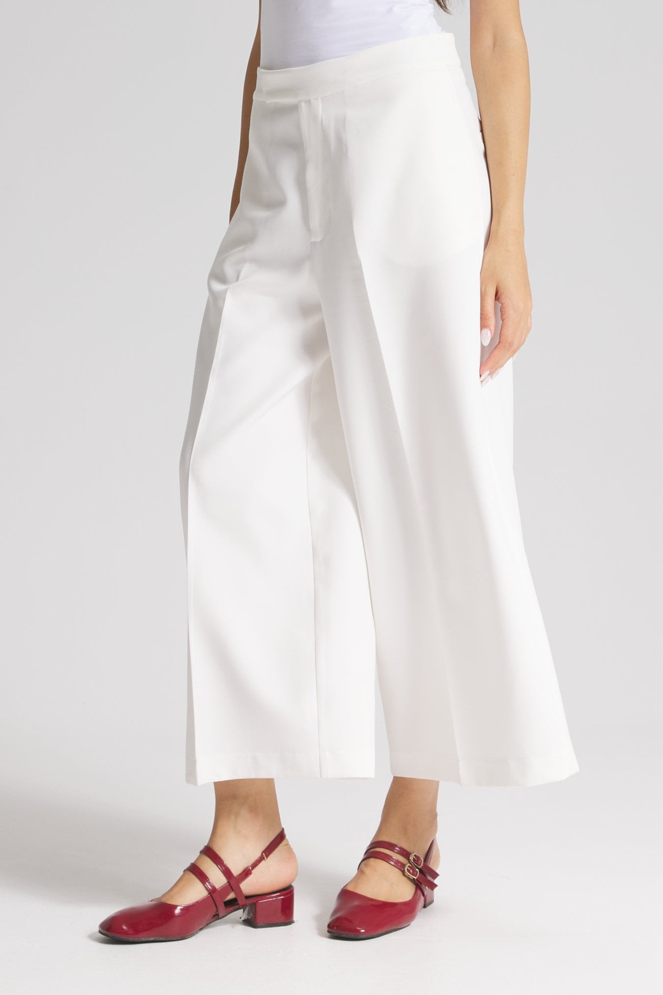 Cropped Wide Leg Pants In Off White