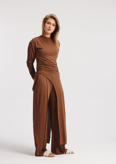 Asymmetrical sides Tight Top In Brown