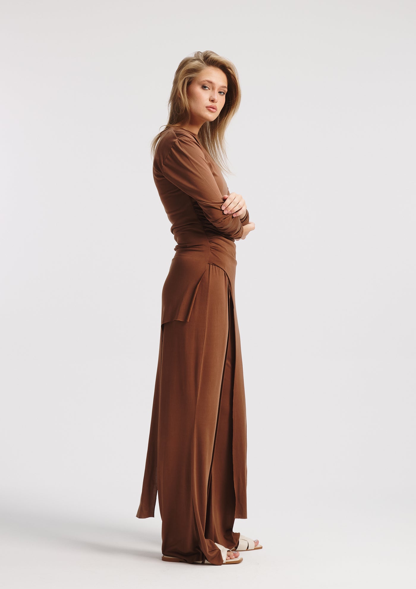 Asymmetrical sides Tight Top In Brown