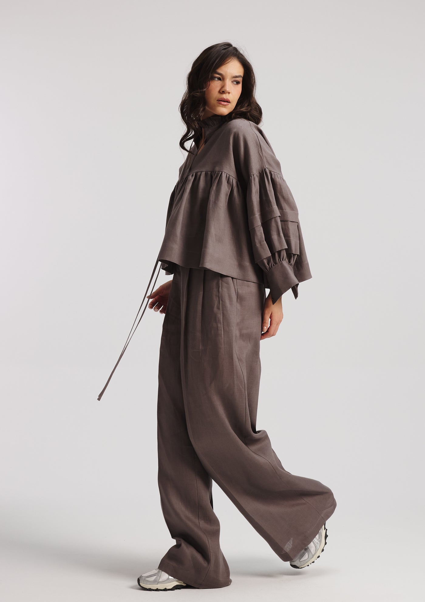 Linen Balloon Sleeves Top In grey
