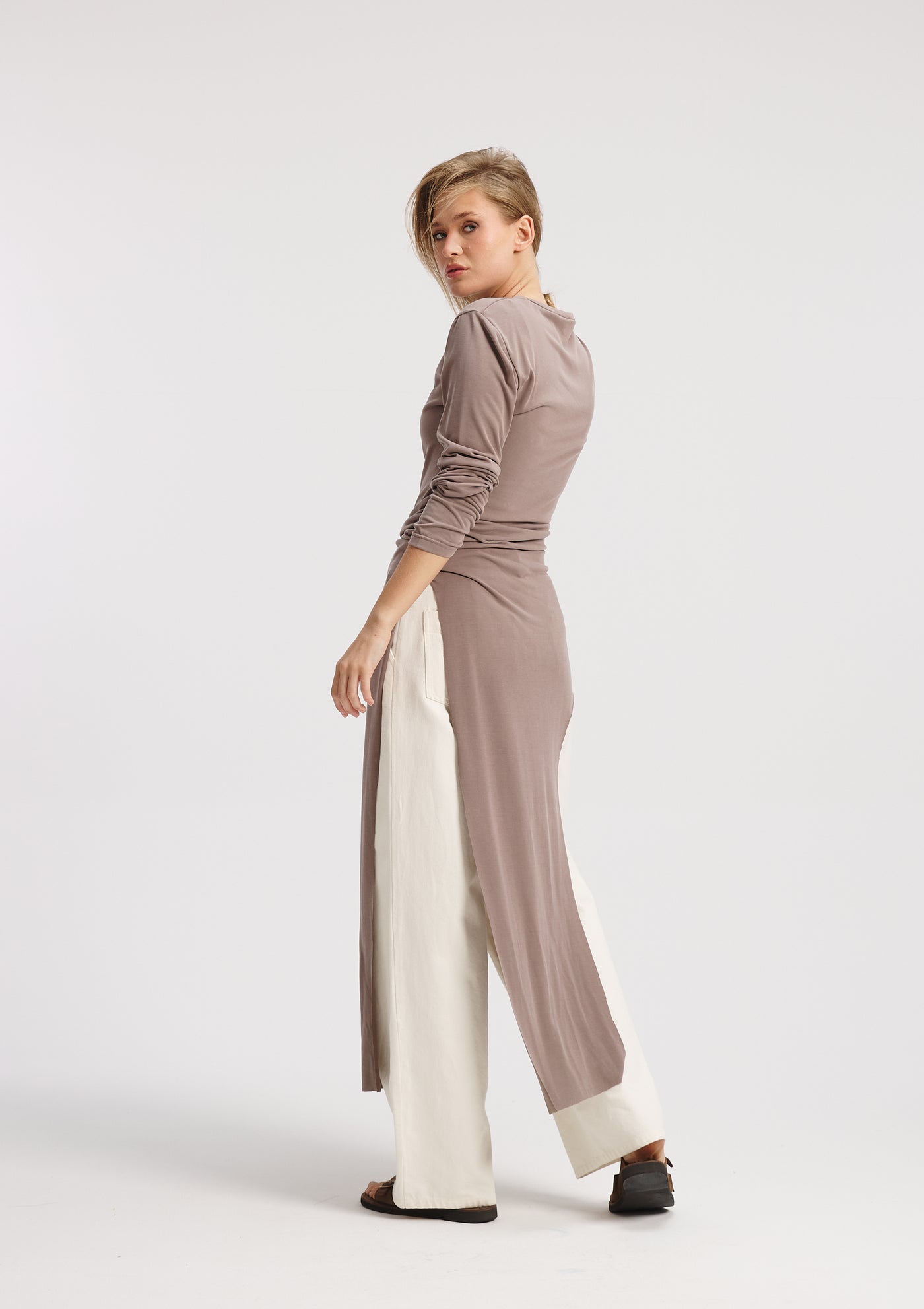 Asymmetrical sides Tight Top In Coffee