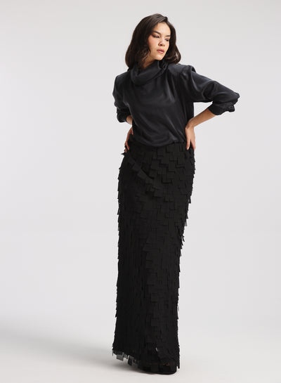 Silk High Low Top In Black