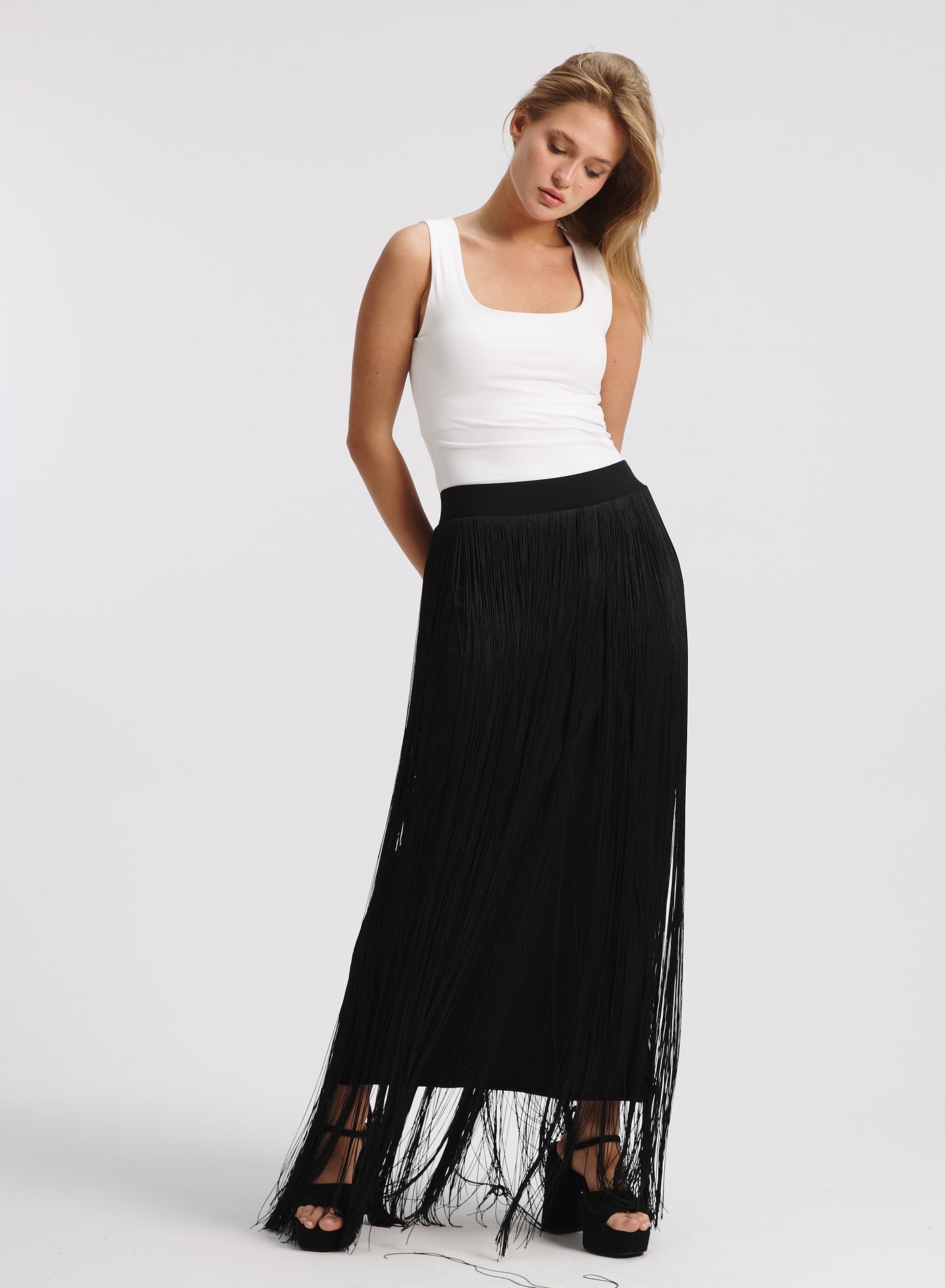All Around Fringes Skirt In black