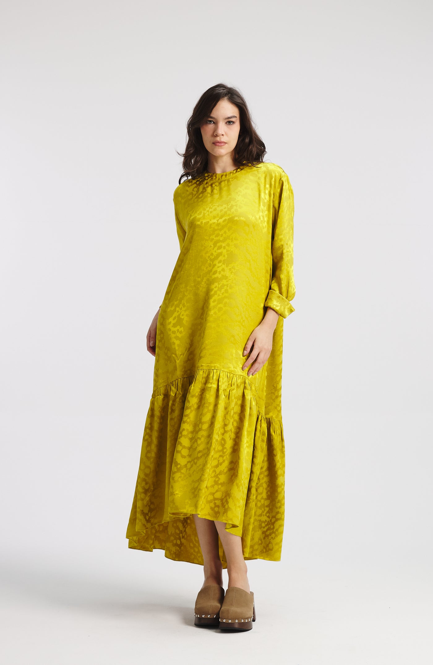 Bottom ruffle silk dress