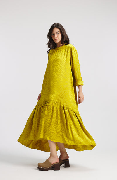 Bottom ruffle silk dress