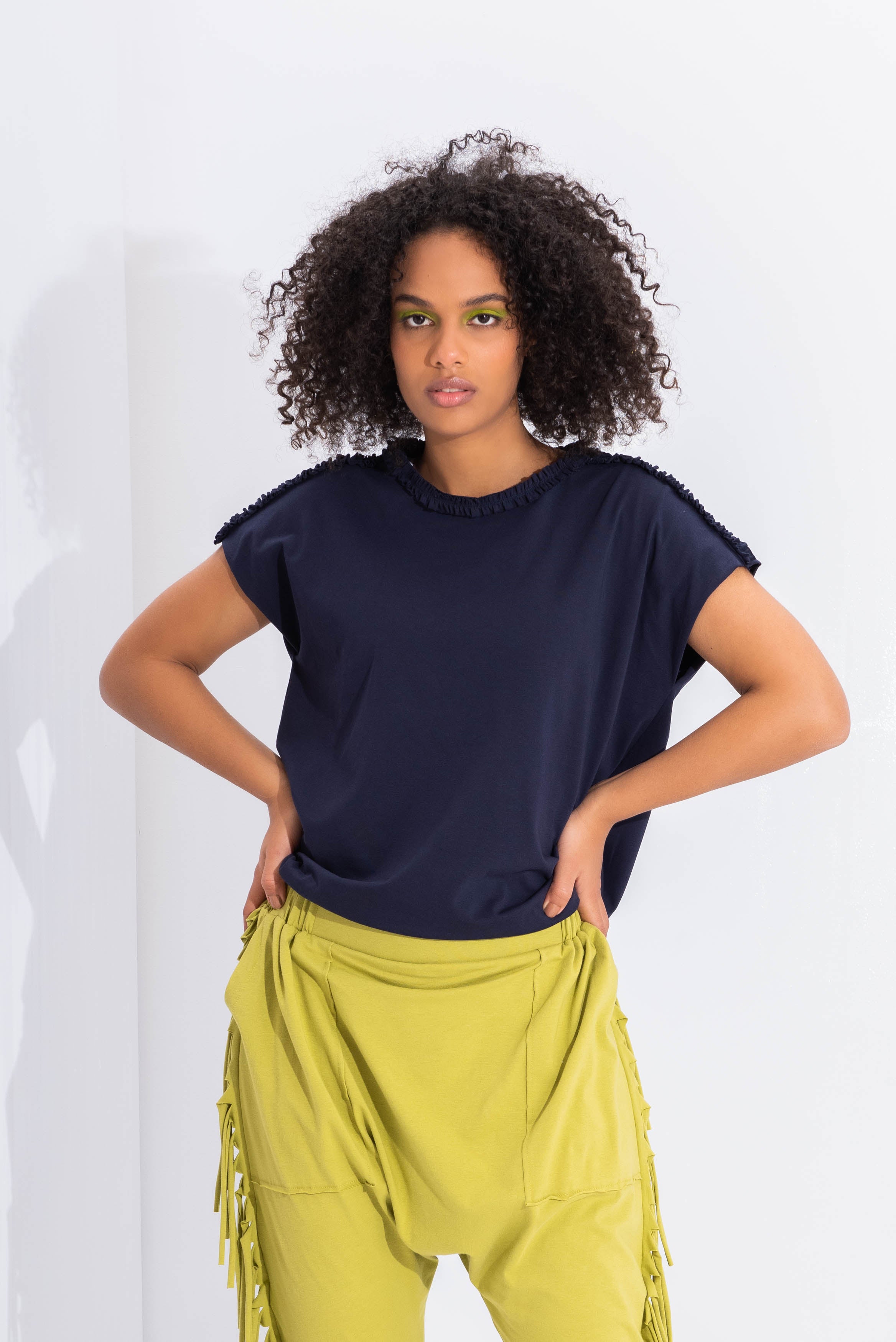 Short Sleeves High Low T-Shirt In Navy