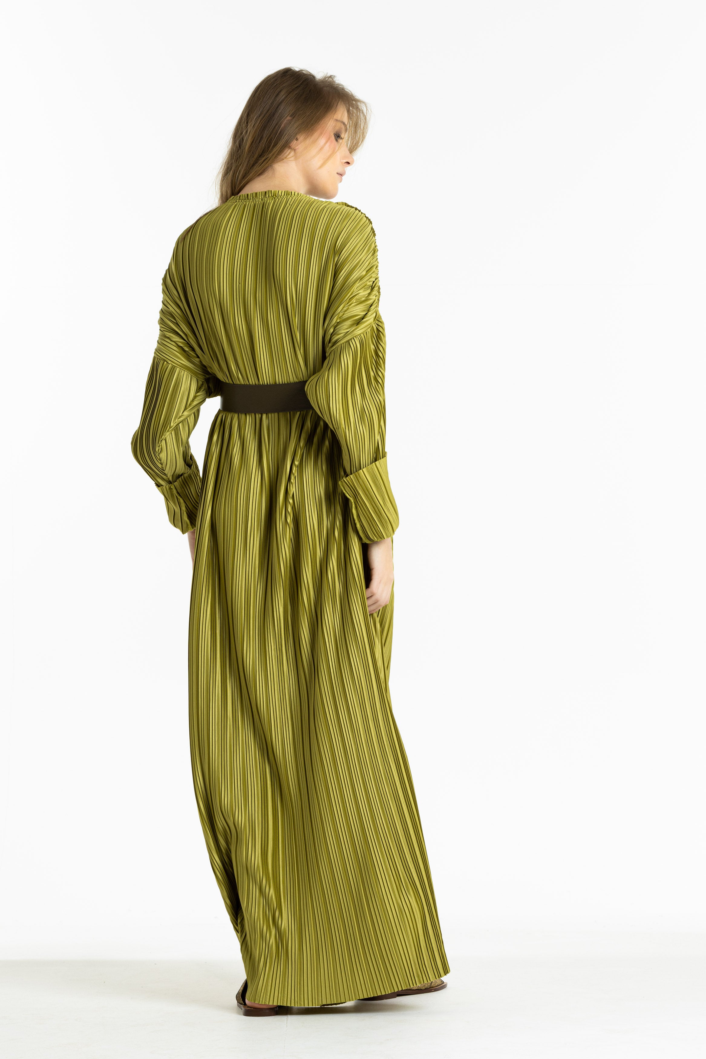 Pleated Stright Dress In Apple Green