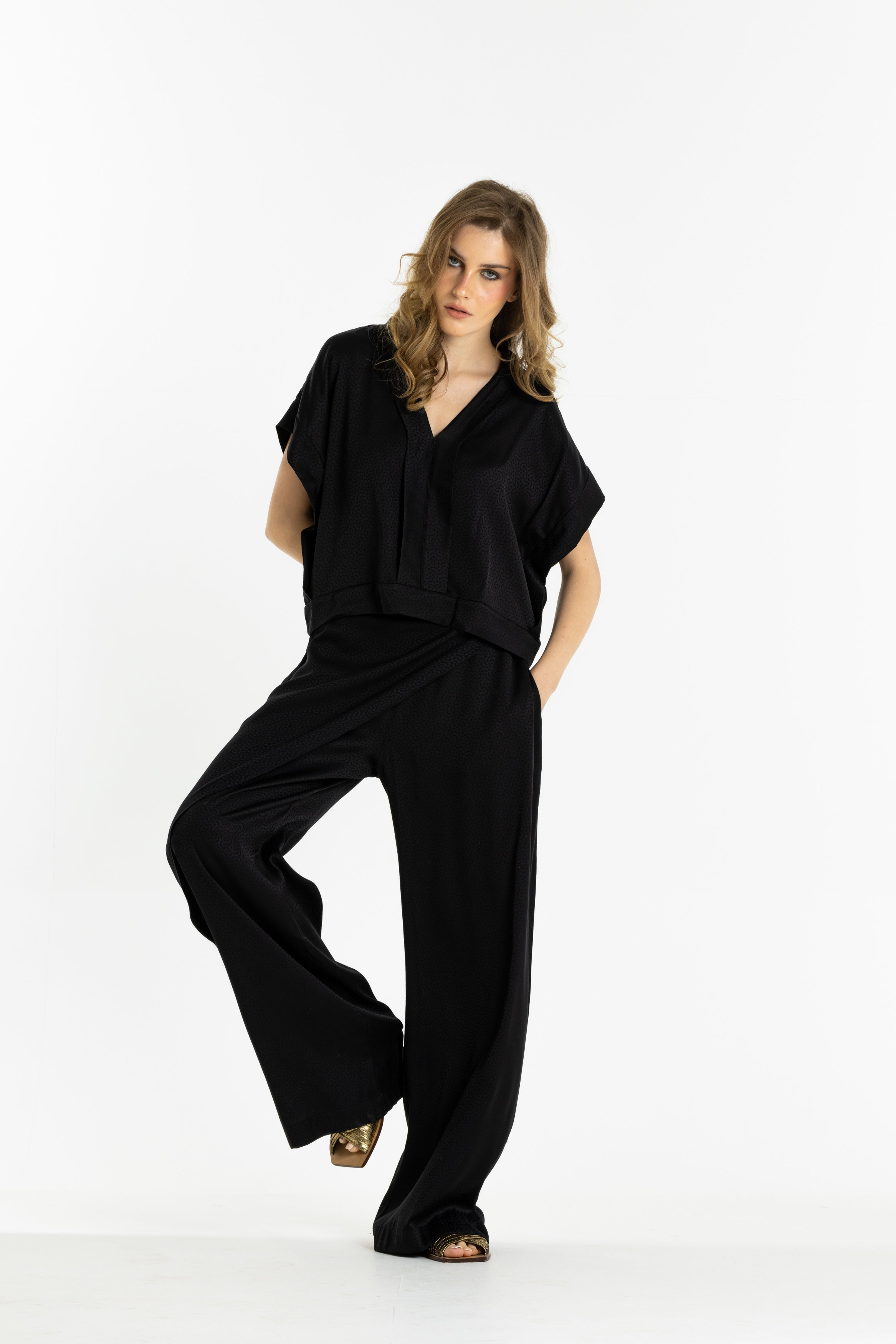 Flapped Extra Wide Leg In Black